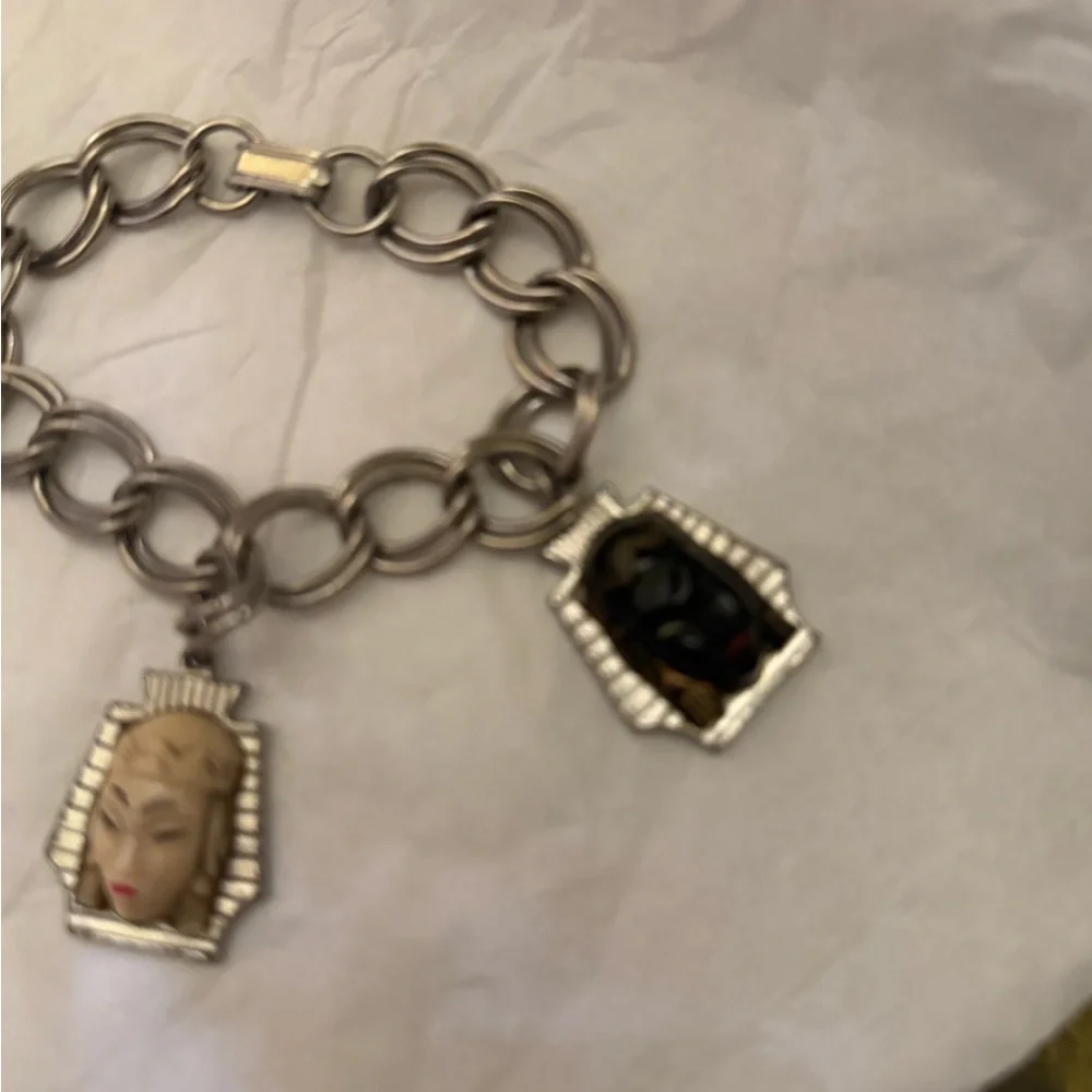 Vintage three ethnic face charm bracelet very cool bracelet